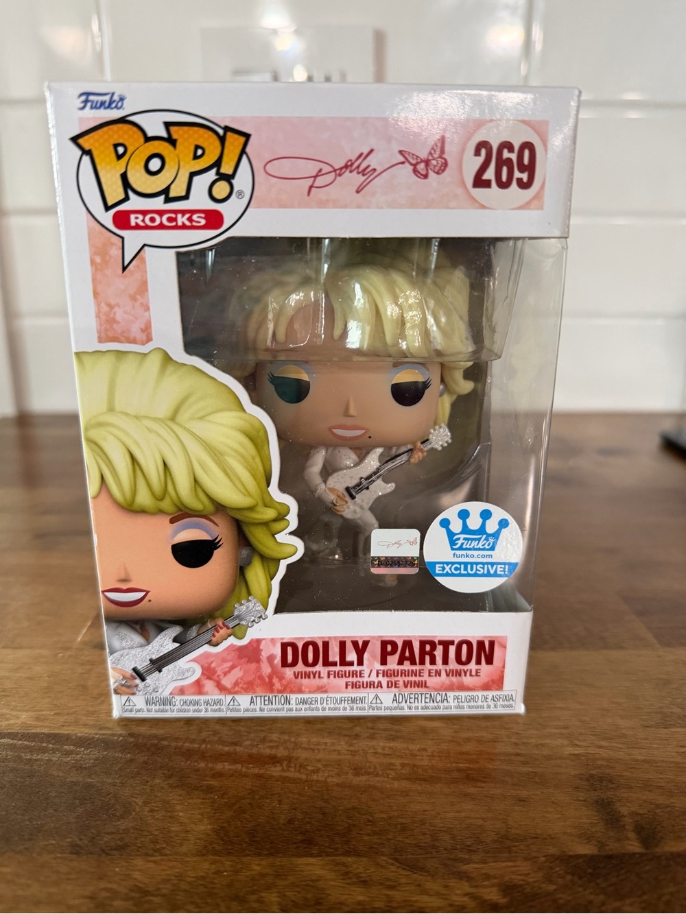 Funko Pop! Dolly Parton Vinyl Figure - 269- NEW